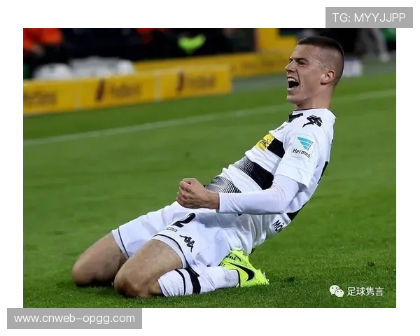 伊藤达希荣膺月度亚洲最佳球员 门兴后卫同获殊荣