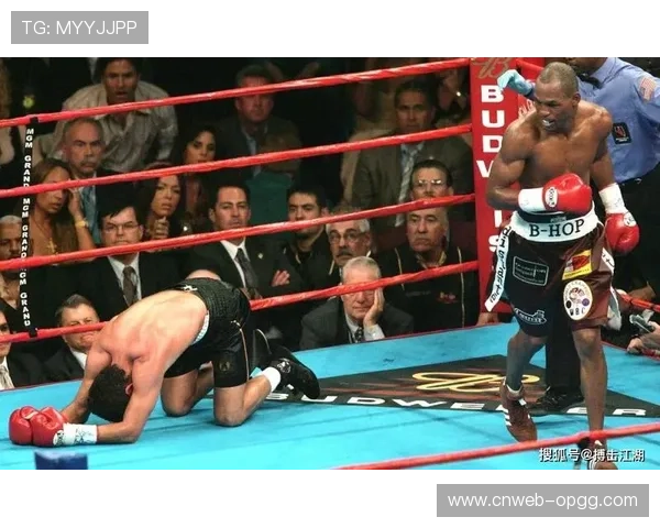 前拳王霍普金斯称拳击运动命悬一线，需应对白大拿介入